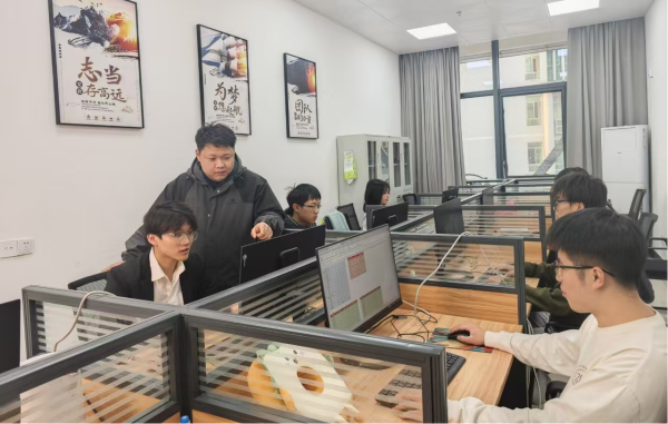 從湖湘學(xué)子到創(chuàng)業(yè)先鋒 我校26屆學(xué)子蘇文利以網(wǎng)絡(luò)技術(shù)服務(wù)引領(lǐng)創(chuàng)新浪潮